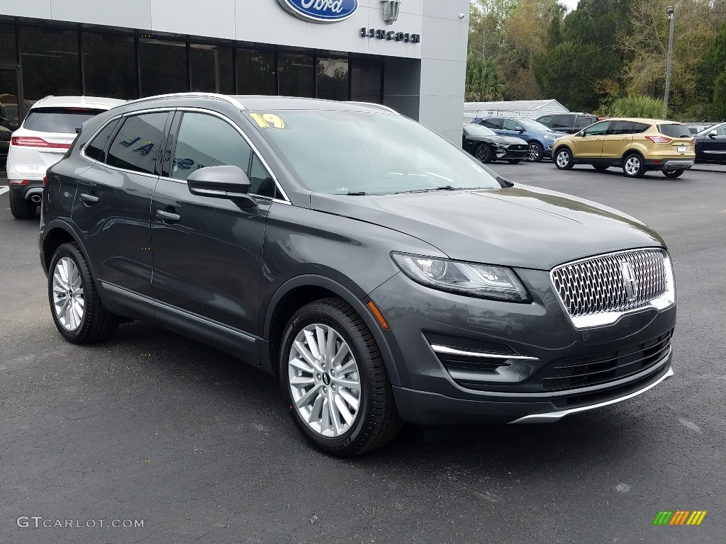 Magnetic Gray Metallic 2019 Lincoln MKC FWD Exterior Photo #132340148