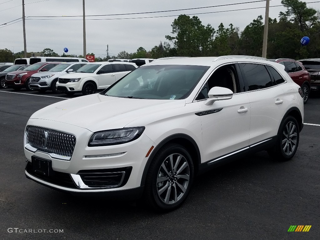 White Platinum 2019 Lincoln Nautilus Select Exterior Photo #132340352