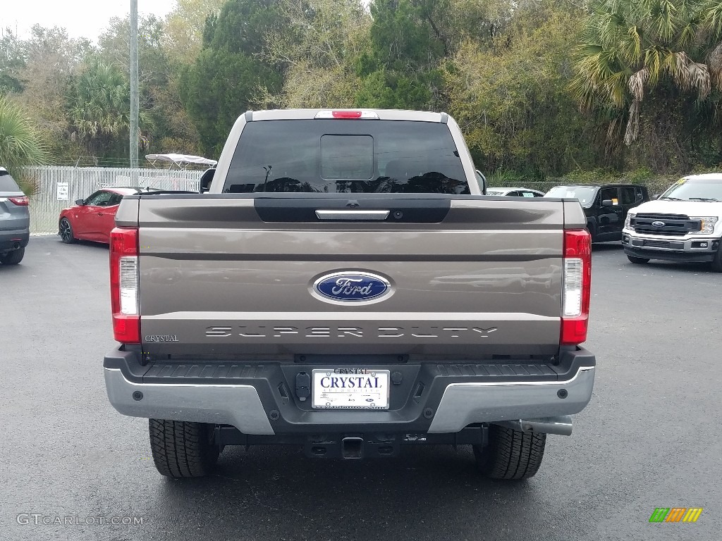 2019 F250 Super Duty Lariat Crew Cab 4x4 - Stone Gray / Camel photo #4