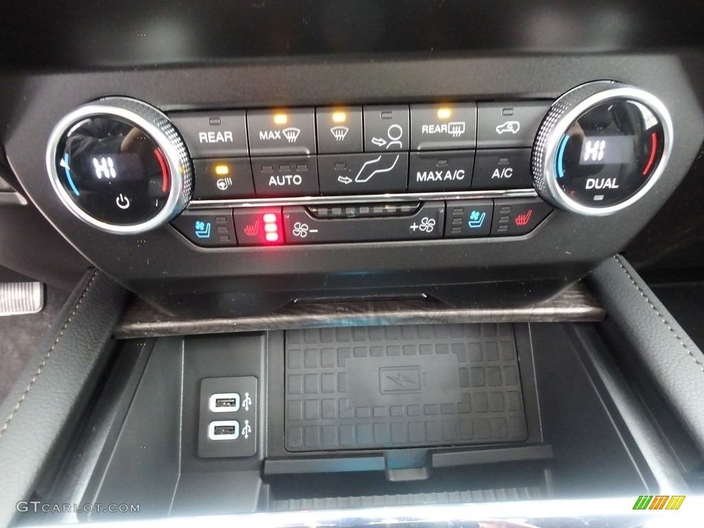 2019 Ford Expedition Limited 4x4 Controls Photo #132345950
