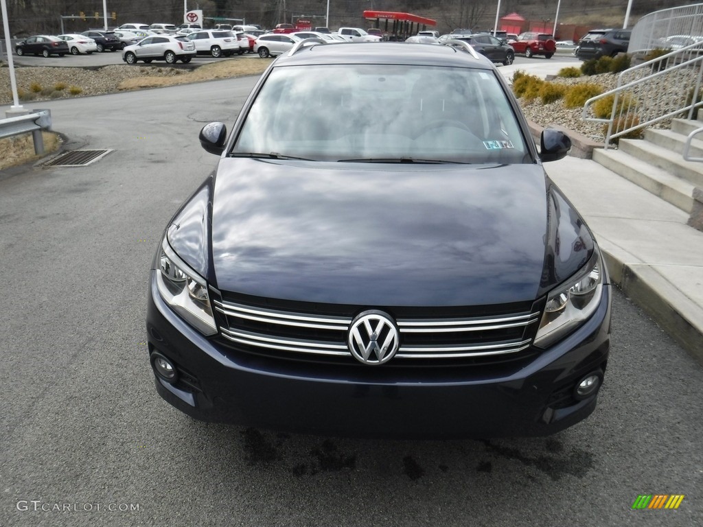 2012 Tiguan SE 4Motion - Night Blue Metallic / Black photo #4