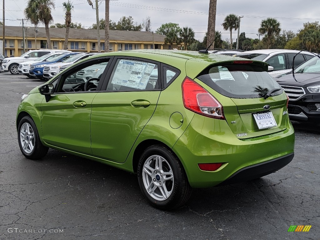 2019 Fiesta SE Hatchback - Outrageous Green / Charcoal Black photo #3