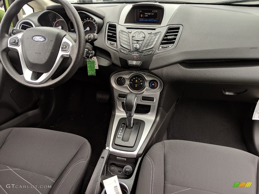 2019 Ford Fiesta SE Hatchback Charcoal Black Dashboard Photo #132356963