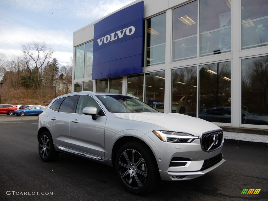 2019 XC60 T6 AWD Inscription - Bright Silver Metallic / Blonde photo #1