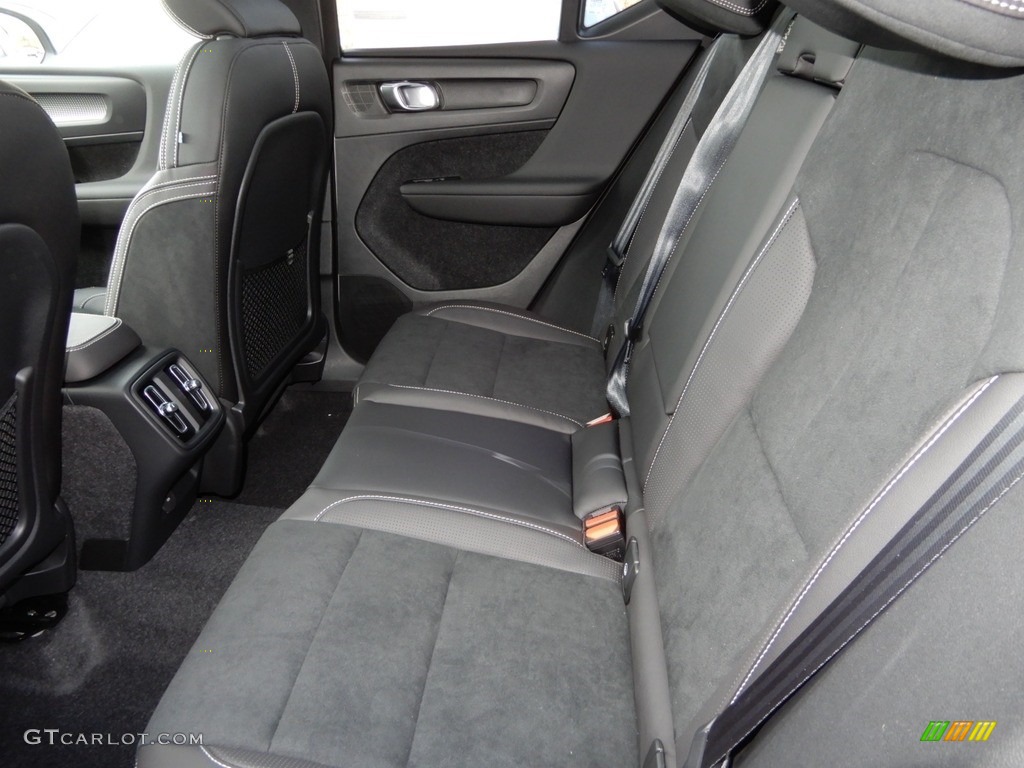 2019 Volvo XC40 T5 R-Design AWD Rear Seat Photos