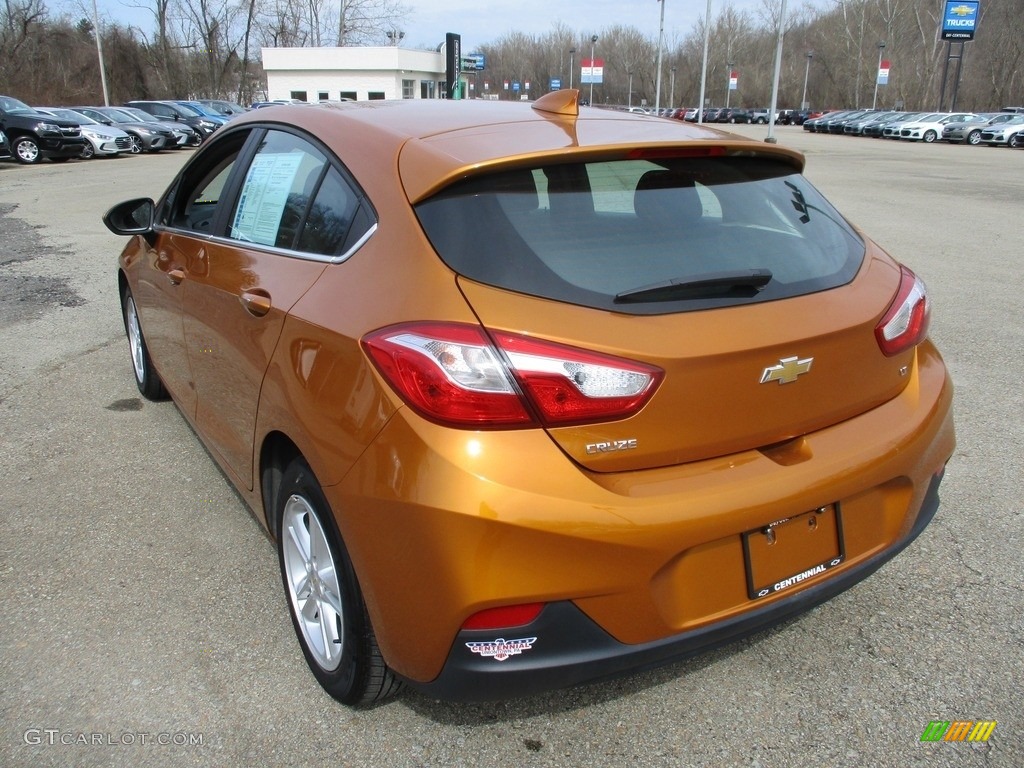 2017 Cruze LT - Orange Burst Metallic / Jet Black photo #14