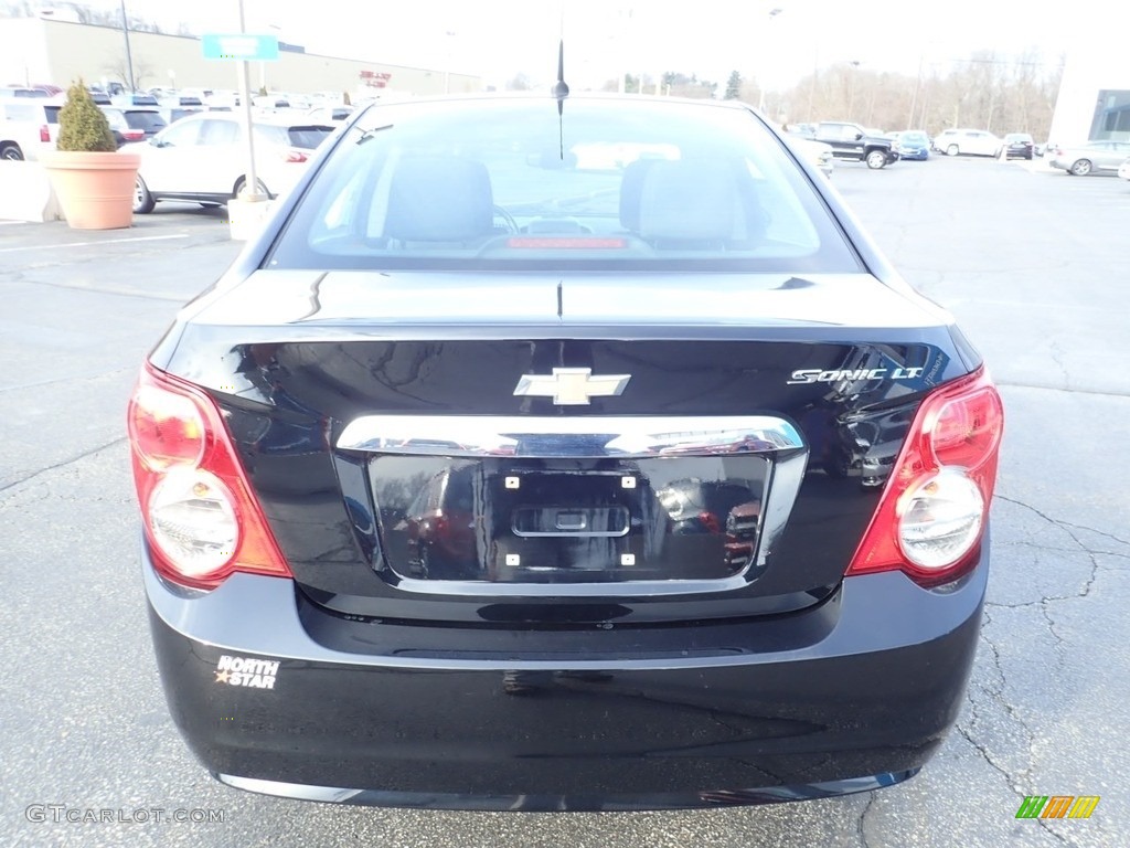 2012 Sonic LT Sedan - Black / Jet Black/Dark Titanium photo #6