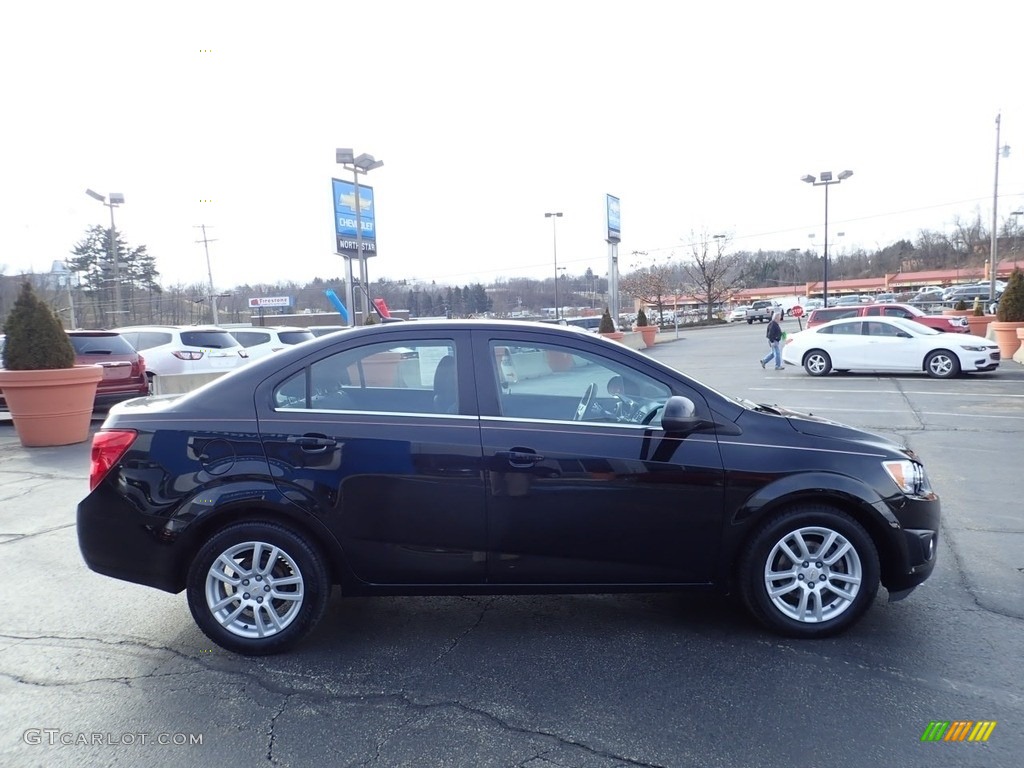 2012 Sonic LT Sedan - Black / Jet Black/Dark Titanium photo #10