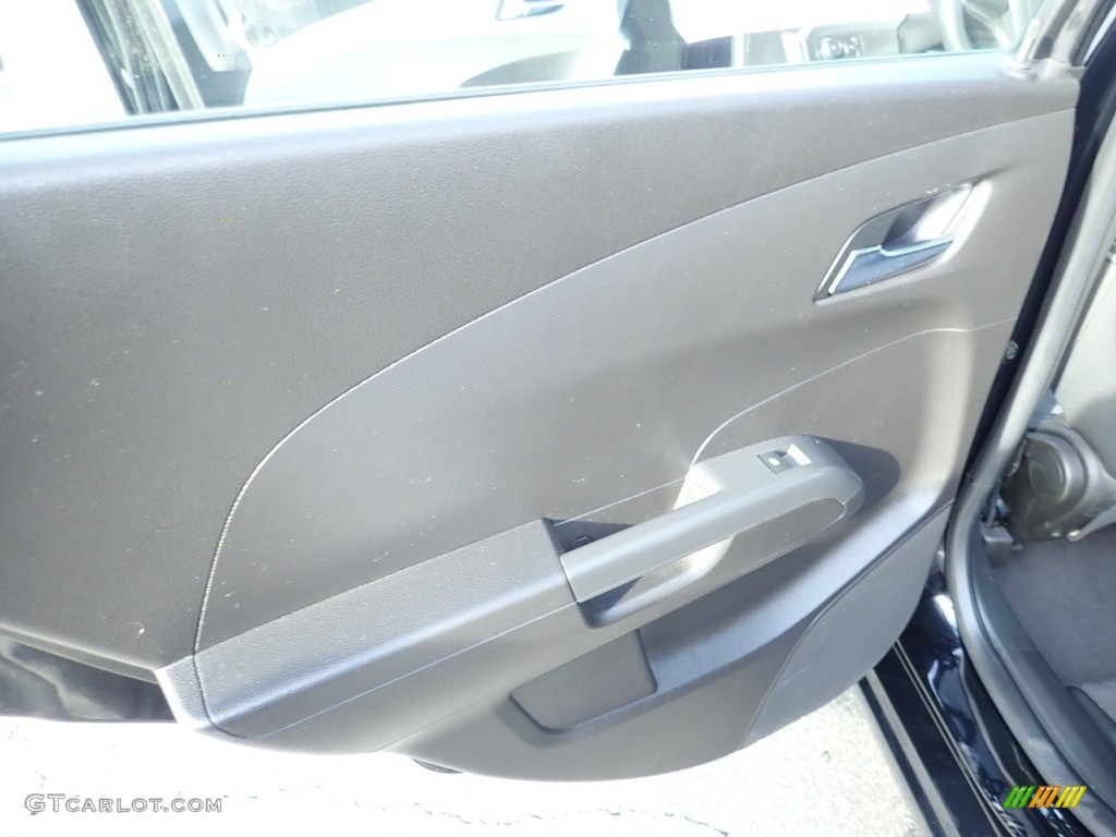 2012 Sonic LT Sedan - Black / Jet Black/Dark Titanium photo #23