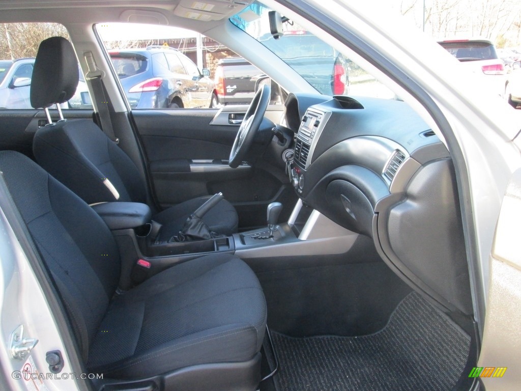 2011 Forester 2.5 X Premium - Spark Silver Metallic / Black photo #19