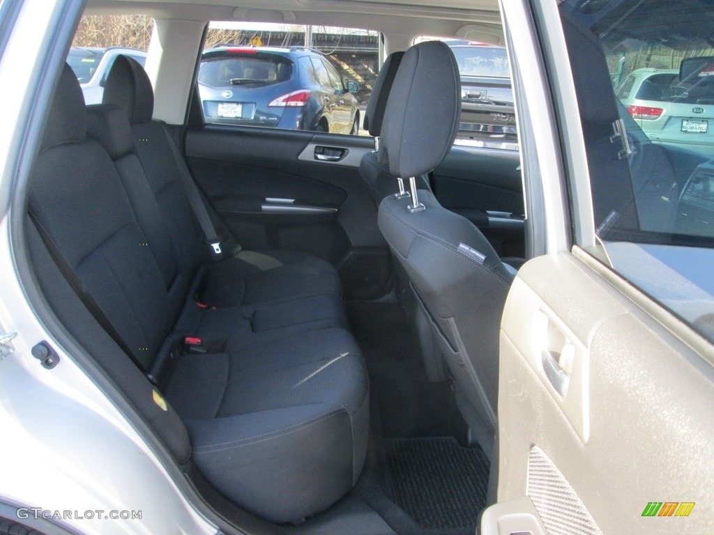 2011 Forester 2.5 X Premium - Spark Silver Metallic / Black photo #20