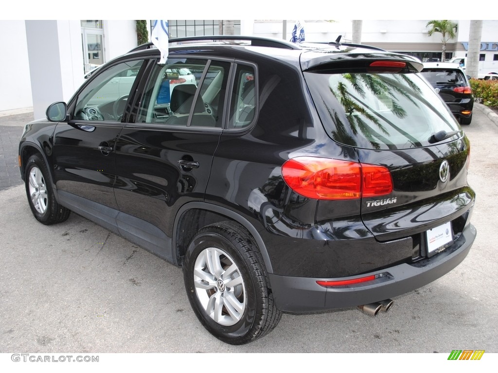 2016 Tiguan S - Deep Black Pearl / Beige/Black photo #6