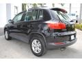 Deep Black Pearl - Tiguan S Photo No. 7