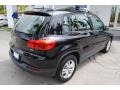 Deep Black Pearl - Tiguan S Photo No. 9