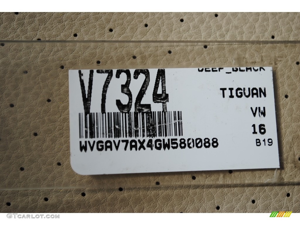 2016 Tiguan S - Deep Black Pearl / Beige/Black photo #20