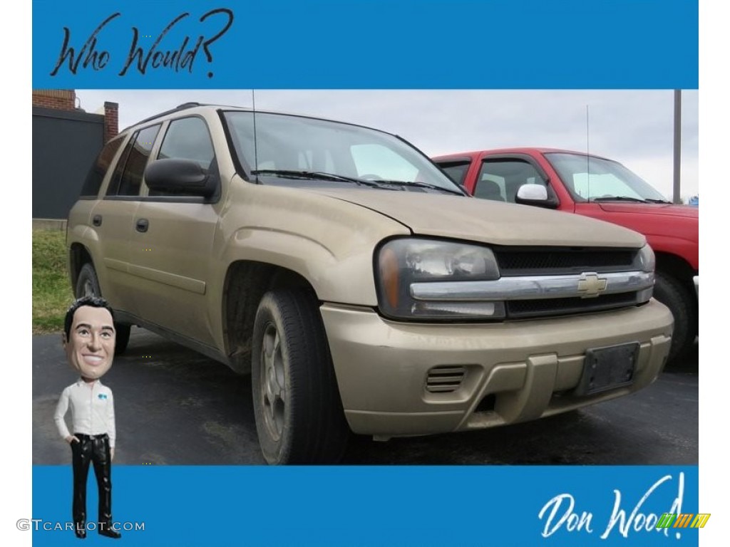 2006 TrailBlazer LS 4x4 - Sandstone Metallic / Light Cashmere/Ebony photo #1