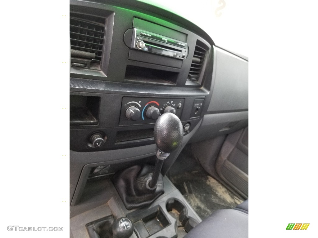 2006 Ram 2500 ST Regular Cab 4x4 - Bright White / Medium Slate Gray photo #10