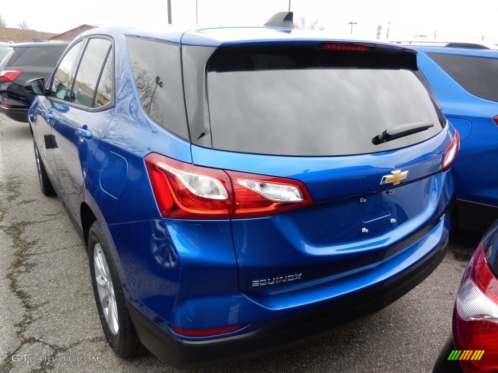 2019 Equinox LS AWD - Kinetic Blue Metallic / Medium Ash Gray photo #5
