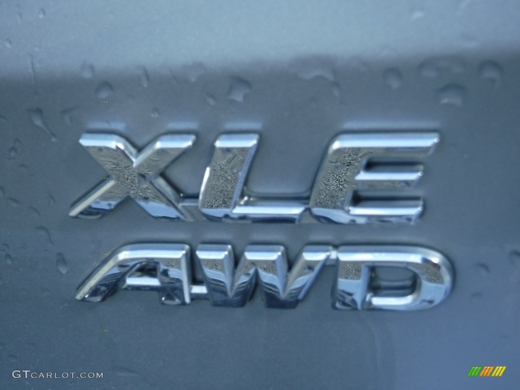 2016 Sienna XLE AWD - Silver Sky Metallic / Ash photo #10