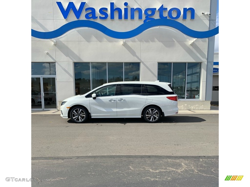 White Diamond Pearl Honda Odyssey