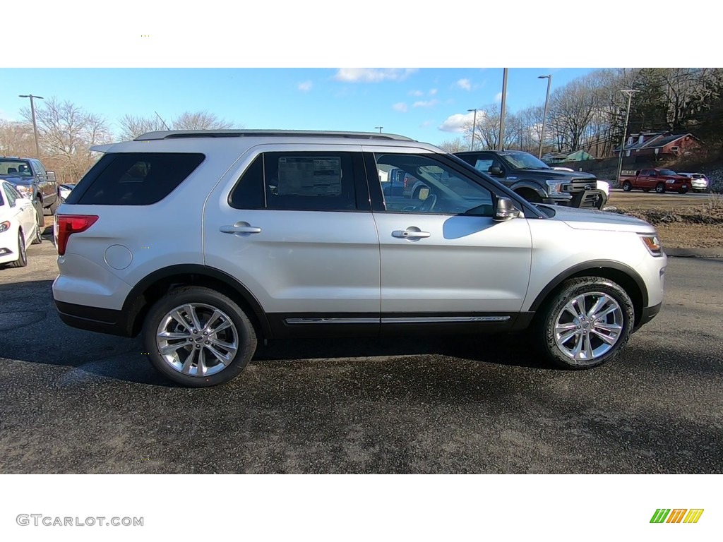 2019 Explorer XLT 4WD - Ingot Silver / Medium Black photo #8