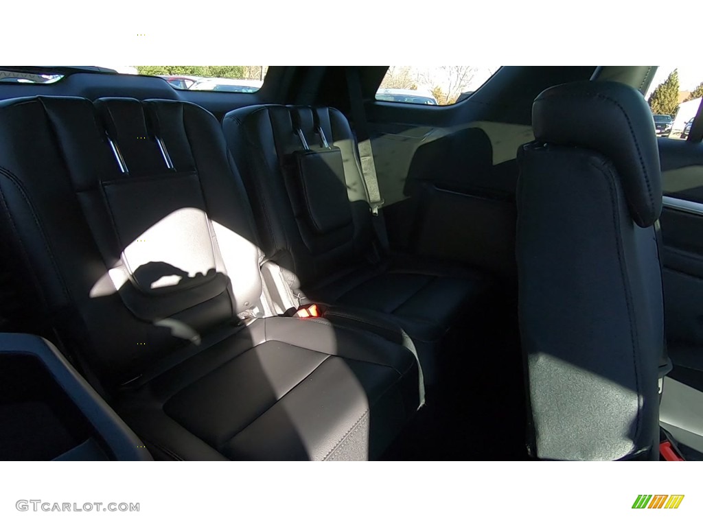 2019 Explorer XLT 4WD - Ingot Silver / Medium Black photo #25