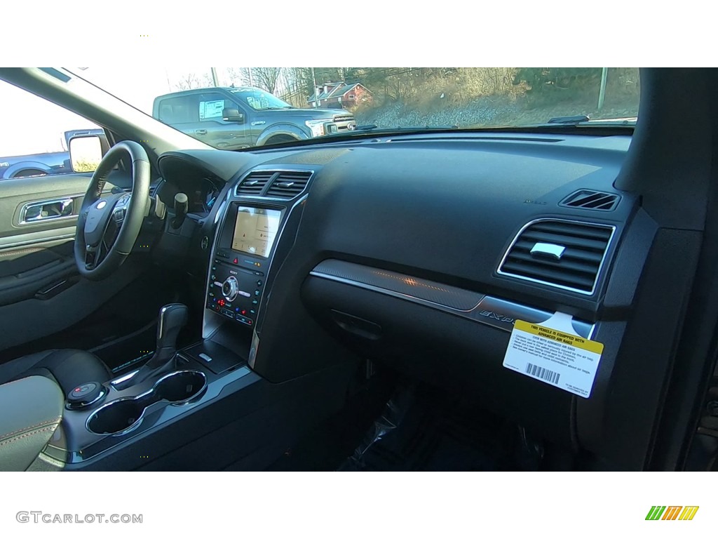 2019 Explorer Sport 4WD - Agate Black / Medium Black photo #25