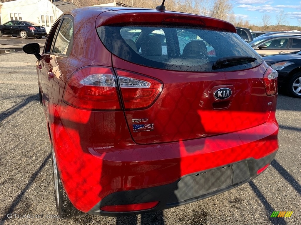 2013 Rio LX 5-Door - Signal Red / Black photo #6