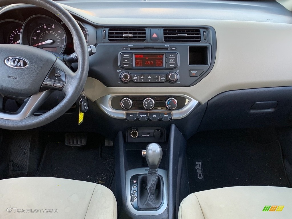 2013 Rio LX 5-Door - Signal Red / Black photo #21