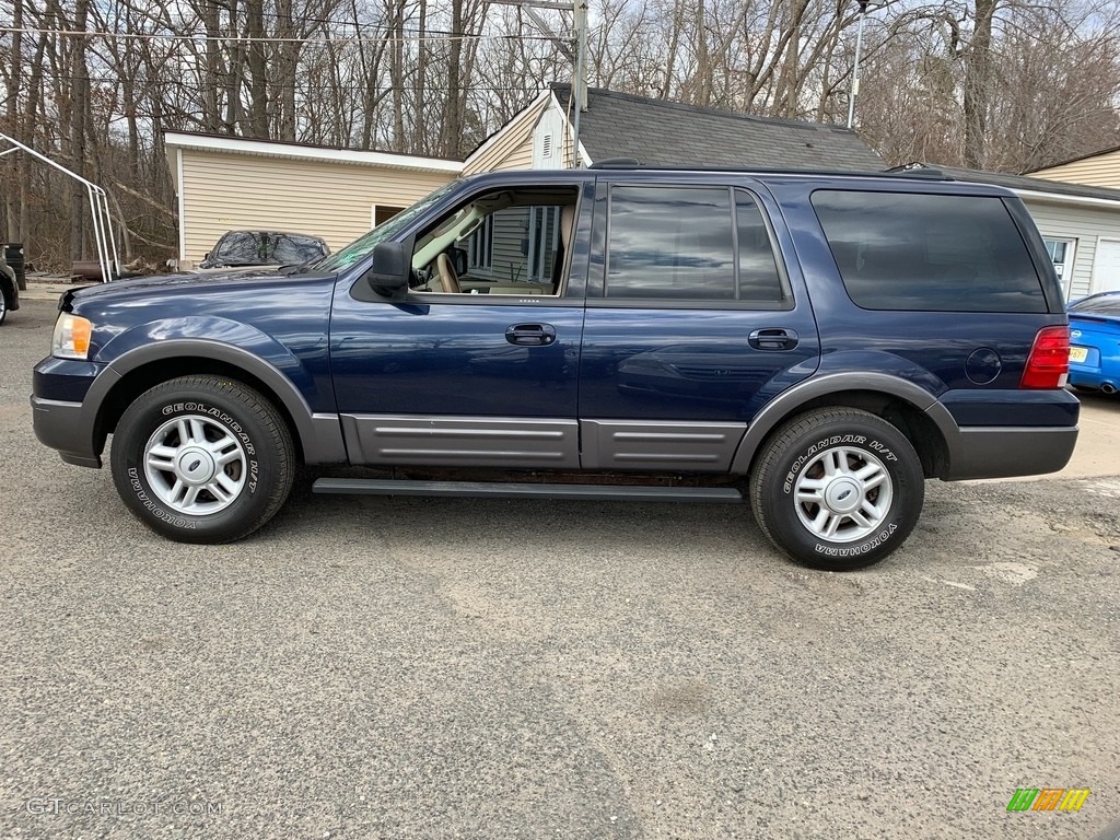 2004 Expedition XLT 4x4 - Medium Wedgewood Blue Metallic / Medium Parchment photo #3