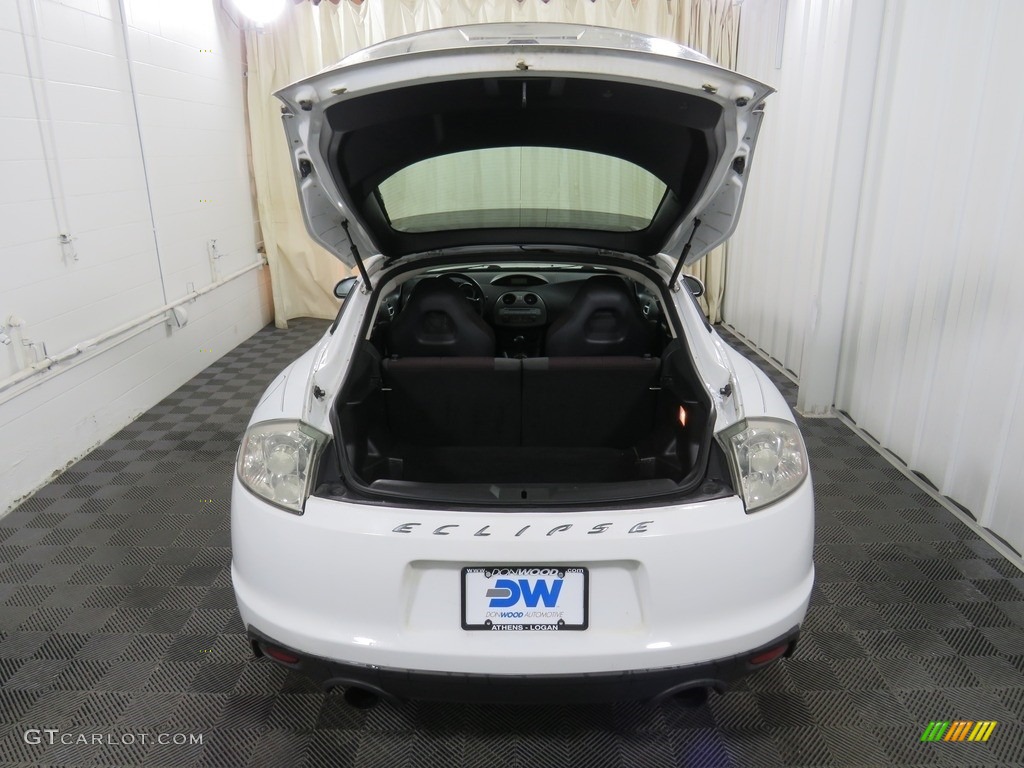 2012 Eclipse SE Coupe - Northstar White / Dark Charcoal photo #13