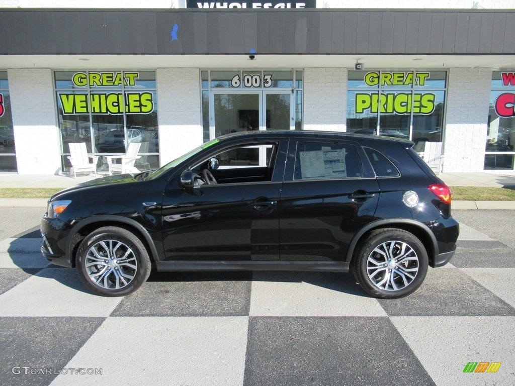 Labrador Black Metallic Mitsubishi Outlander Sport