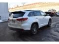Blizzard White Pearl - Highlander SE AWD Photo No. 6