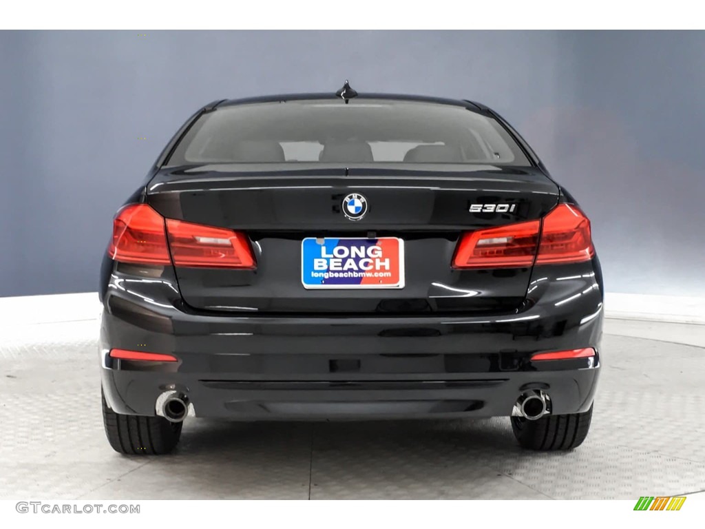 2019 5 Series 530i Sedan - Black Sapphire Metallic / Black photo #3