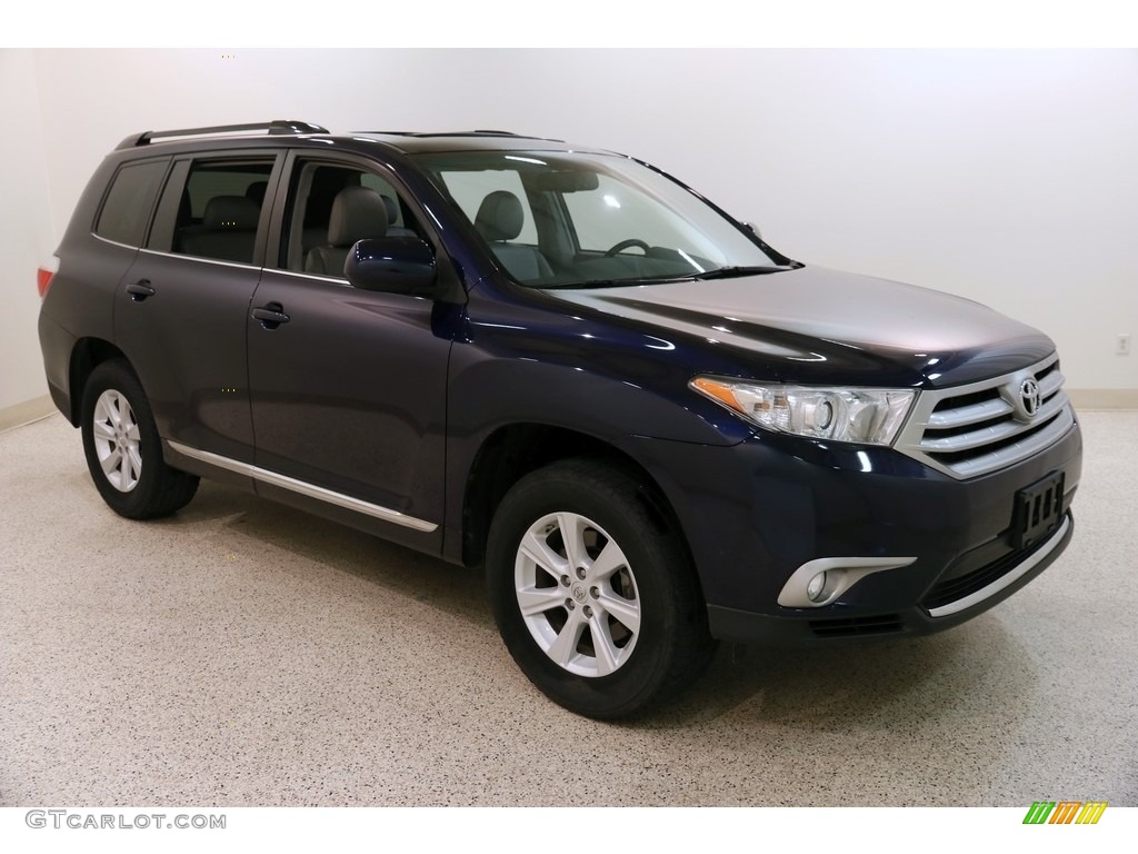 Nautical Blue Metallic Toyota Highlander