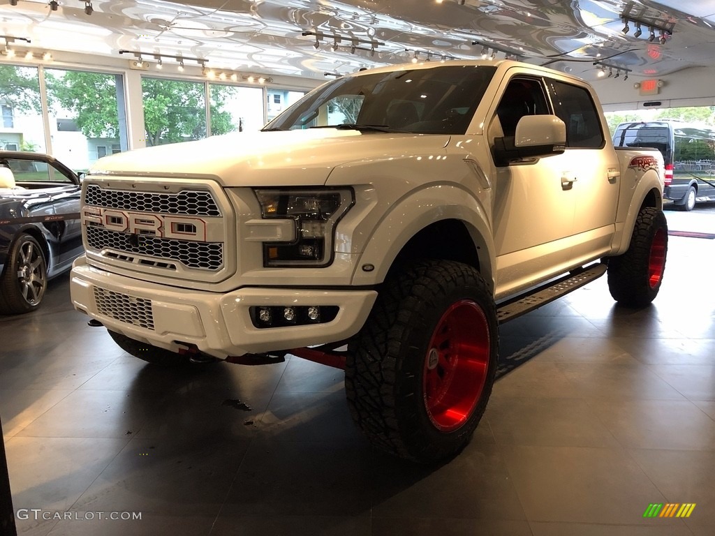 2017 F150 SVT Raptor SuperCrew 4x4 - Oxford White / Raptor Black/Orange Accent photo #5