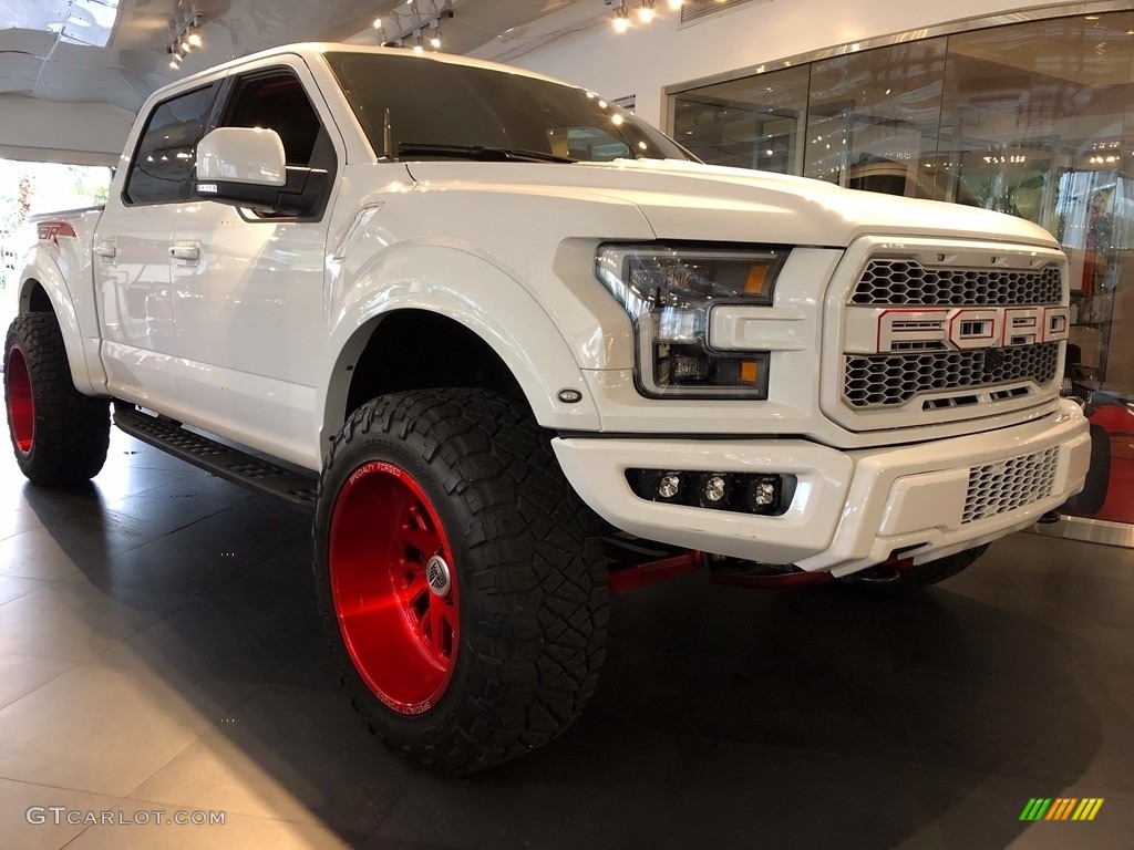 2017 F150 SVT Raptor SuperCrew 4x4 - Oxford White / Raptor Black/Orange Accent photo #22