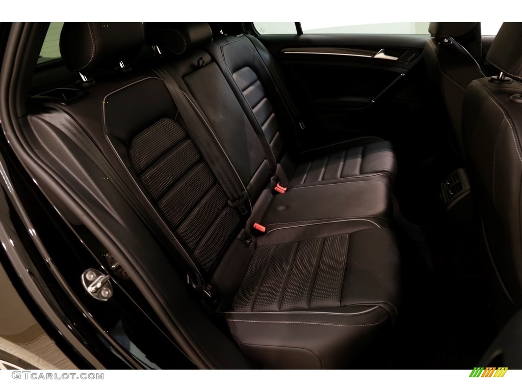 Titan Black Interior 2018 Volkswagen Golf R 4Motion w/DCC. NAV. Photo #132448203
