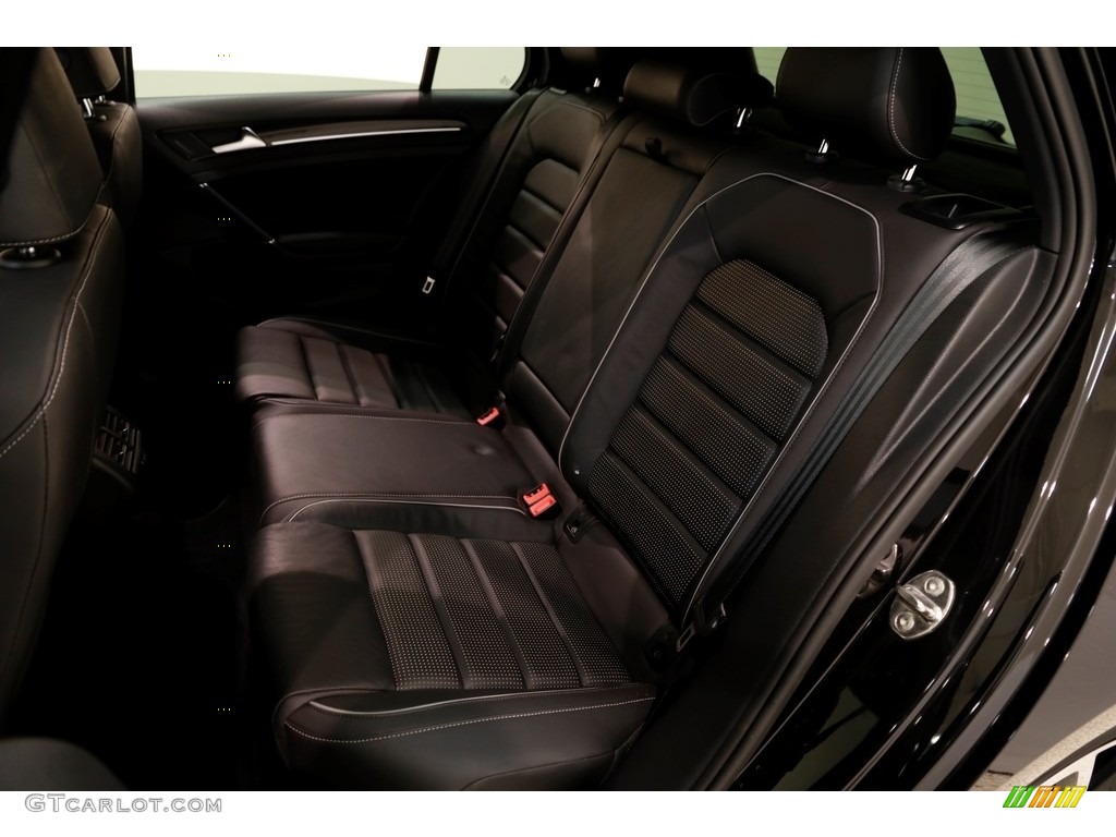Titan Black Interior 2018 Volkswagen Golf R 4Motion w/DCC. NAV. Photo #132448221