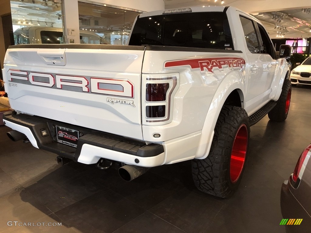 2017 F150 SVT Raptor SuperCrew 4x4 - Oxford White / Raptor Black/Orange Accent photo #26