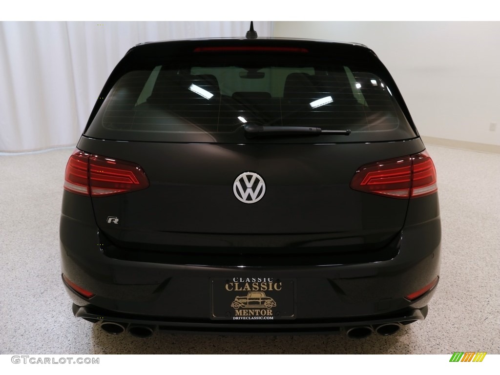 2018 Golf R 4Motion w/DCC. NAV. - Deep Black Pearl / Titan Black photo #19