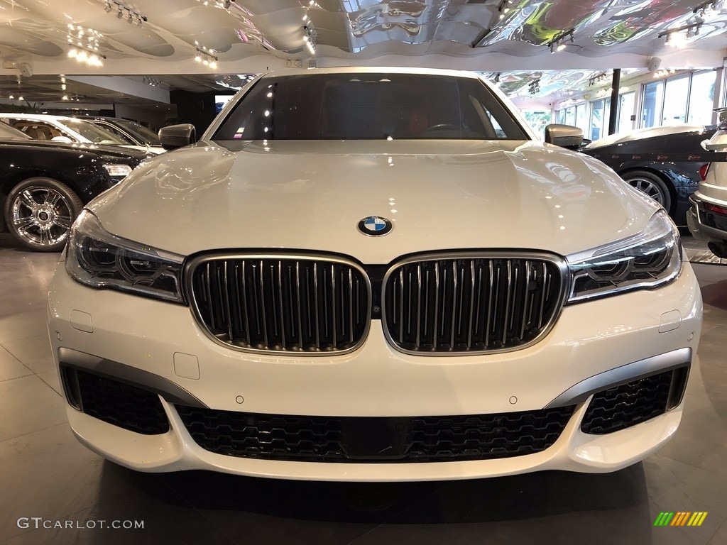 2018 7 Series M760i xDrive Sedan - Alpine White / Fiona Red/Black photo #7