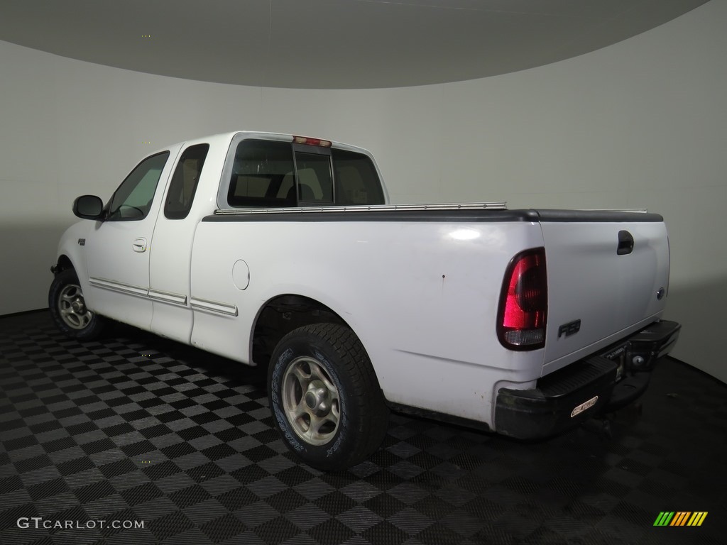 1997 F150 XL Extended Cab - Oxford White / Medium Graphite photo #6