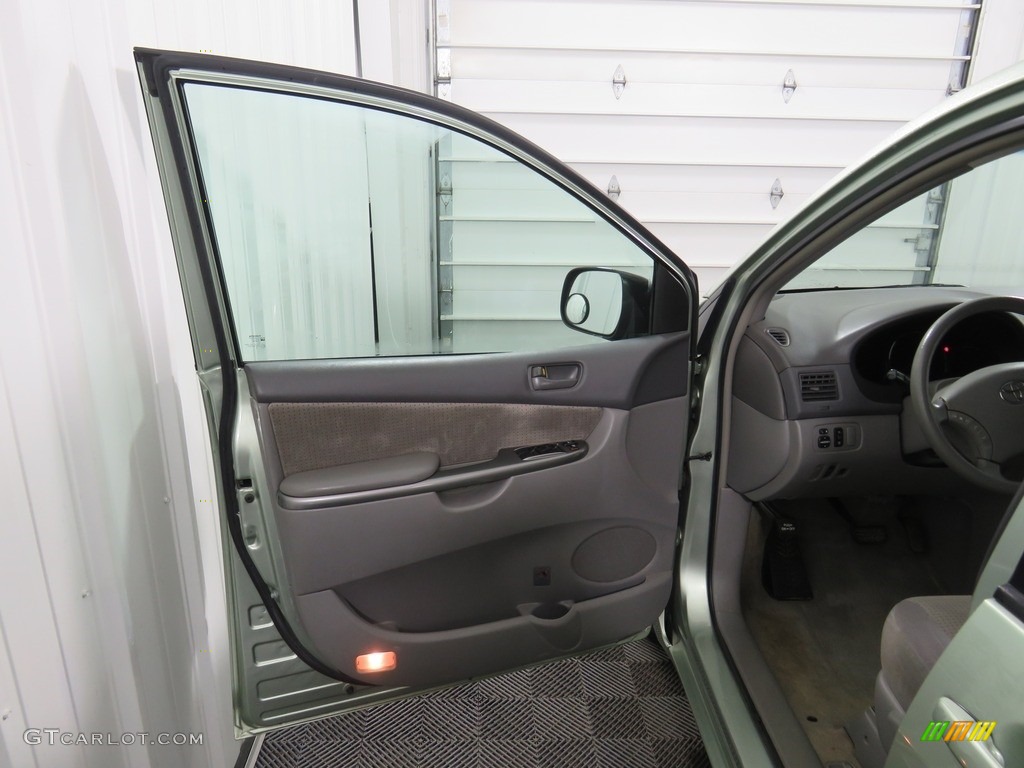 2007 Sienna LE - Silver Pine Mica / Stone photo #28