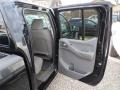 Magnetic Black - Frontier SV Crew Cab 4x4 Photo No. 34
