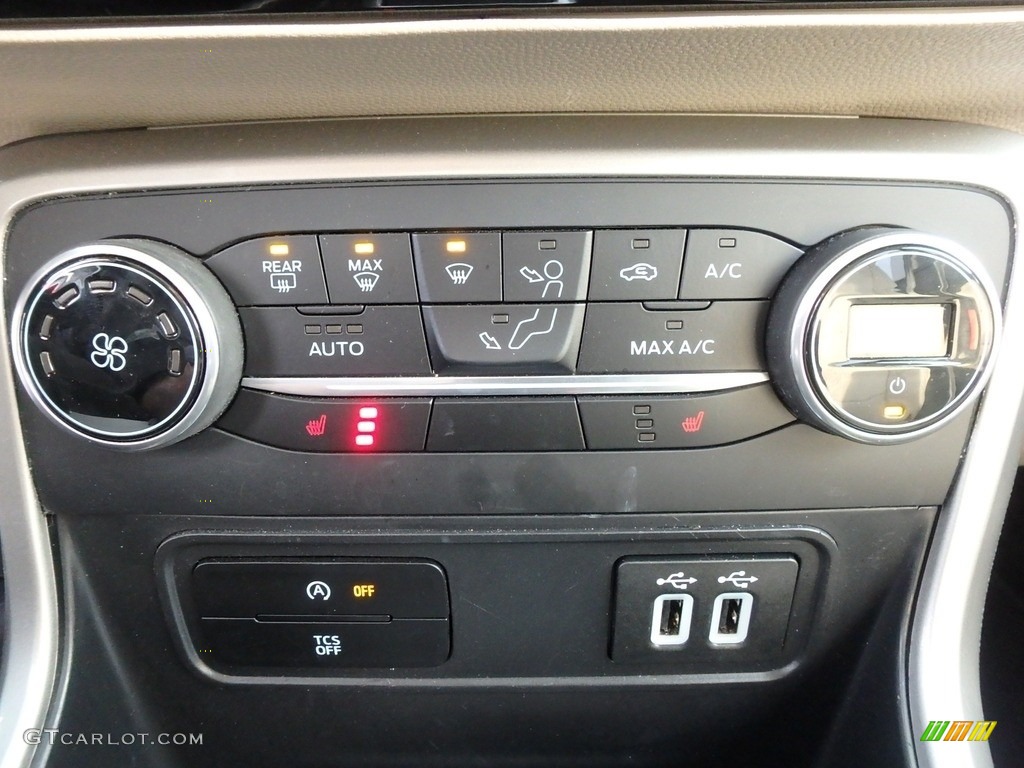 2018 EcoSport Titanium 4WD - Ruby Red / Medium Light Stone photo #19