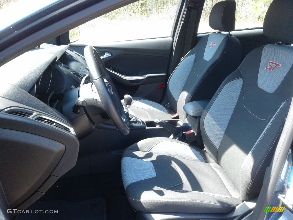 2018 Focus ST Hatch - Blue Metallic / Charcoal Black photo #10