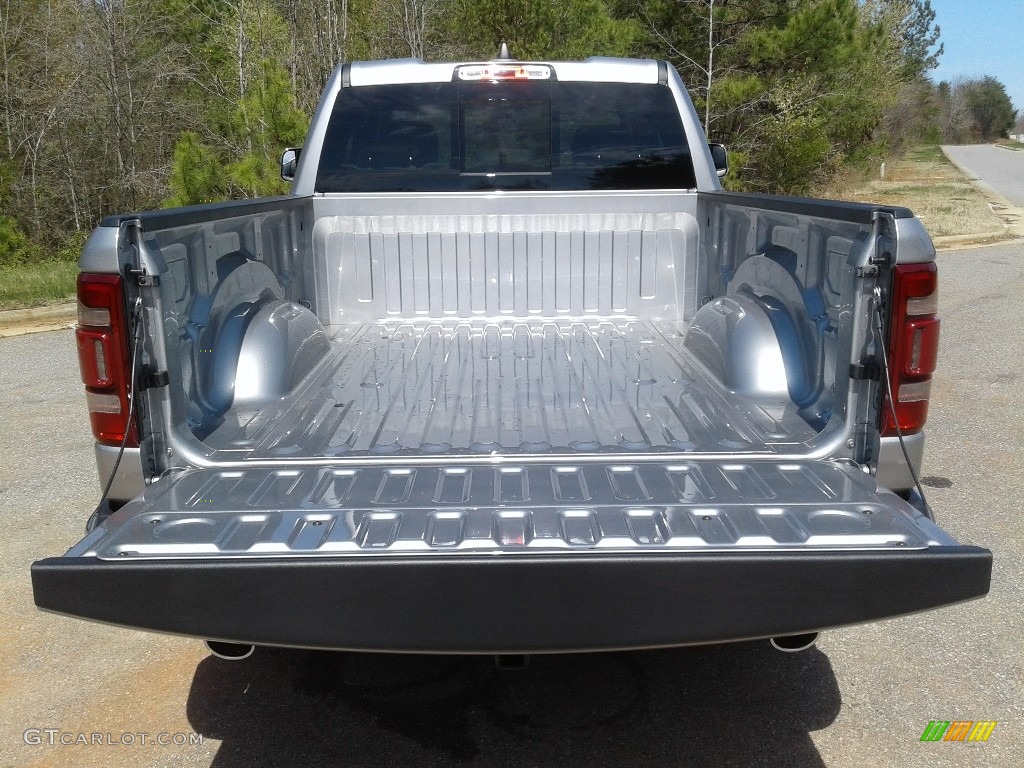 2019 1500 Laramie Quad Cab 4x4 - Billett Silver Metallic / Mountain Brown/Light Frost Beige photo #14