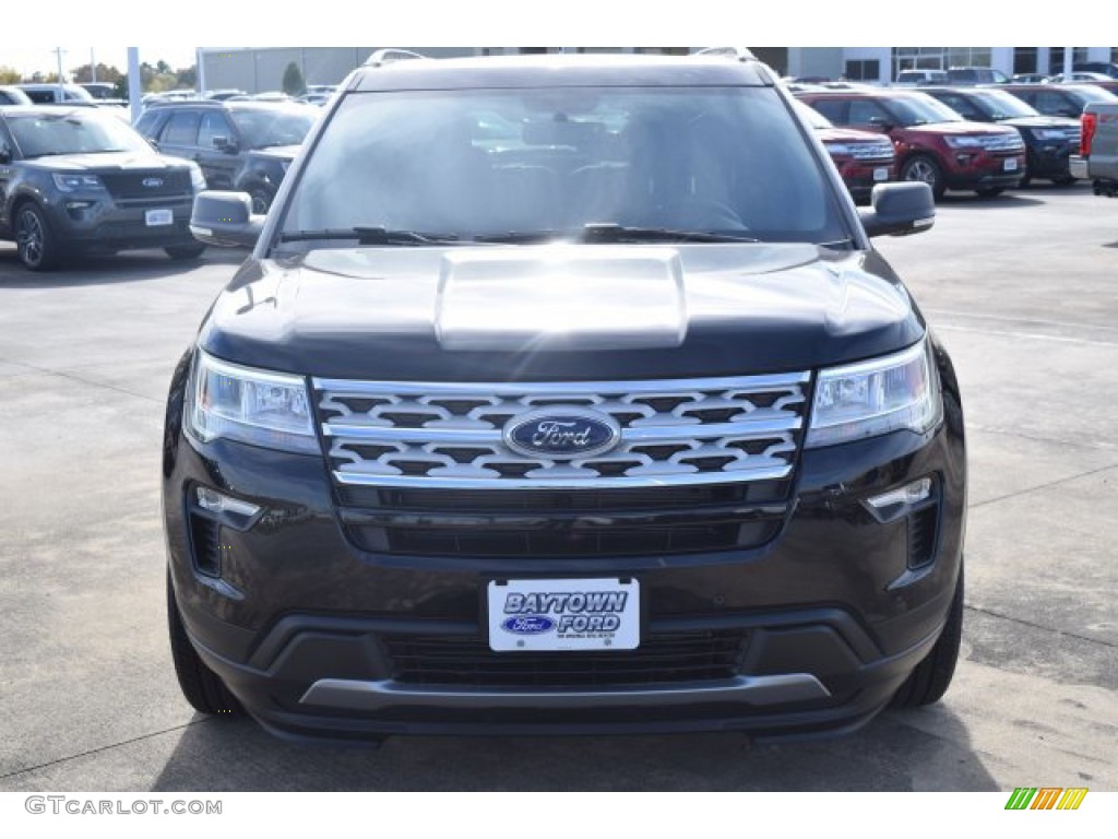 2019 Explorer XLT - Agate Black / Medium Black photo #2