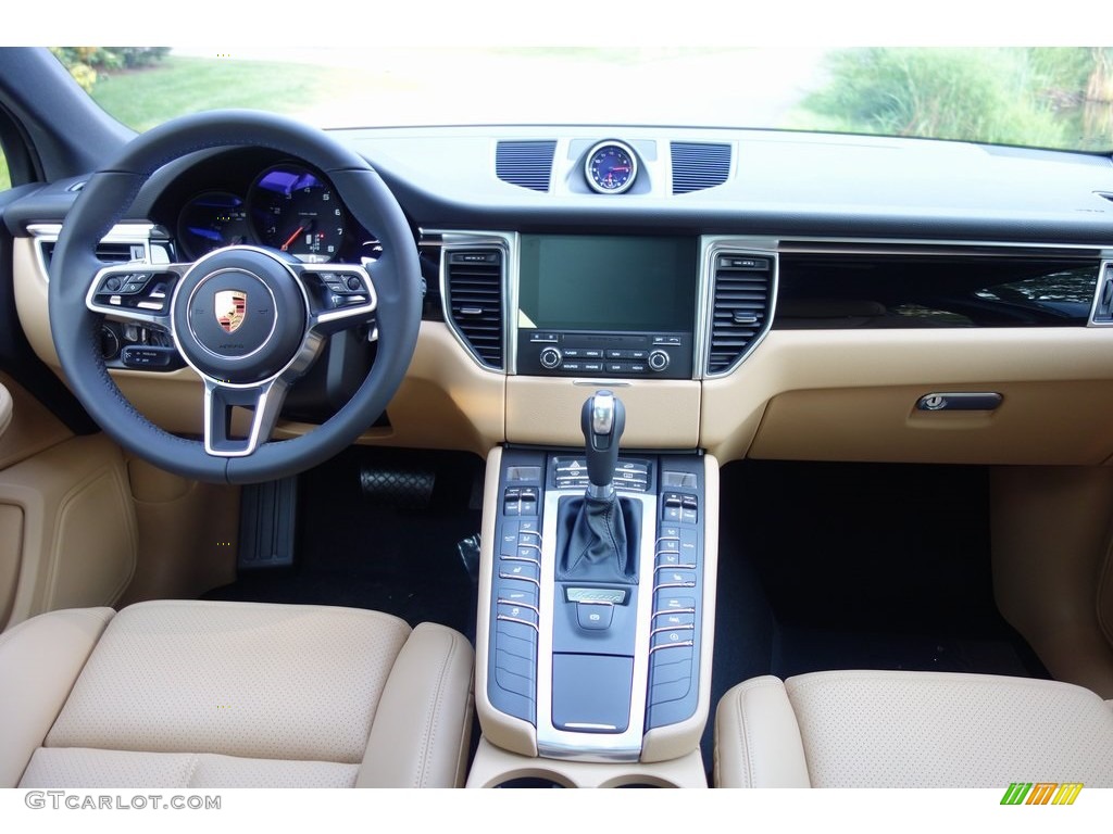 2018 Macan  - Agate Grey Metallic / Black/Luxor Beige photo #14